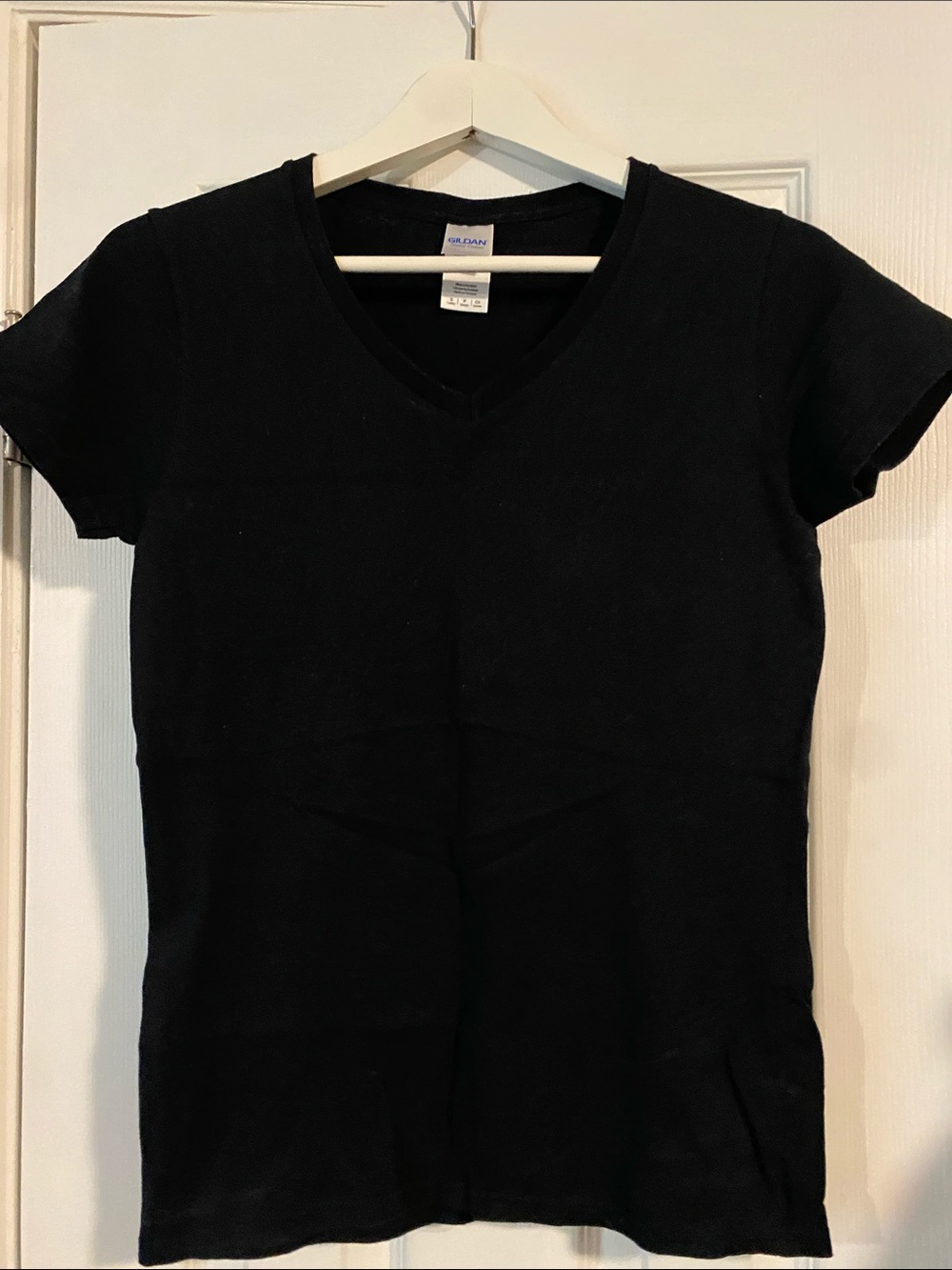 Gildan woman’s Black V-Neck Short Sleeve Tee